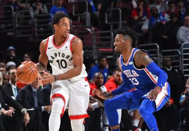  76人马克西末节23分逆转猛龙  